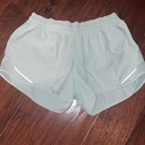 Delicate Mint Size 10 4 inch| Lululemon Hotty Hots